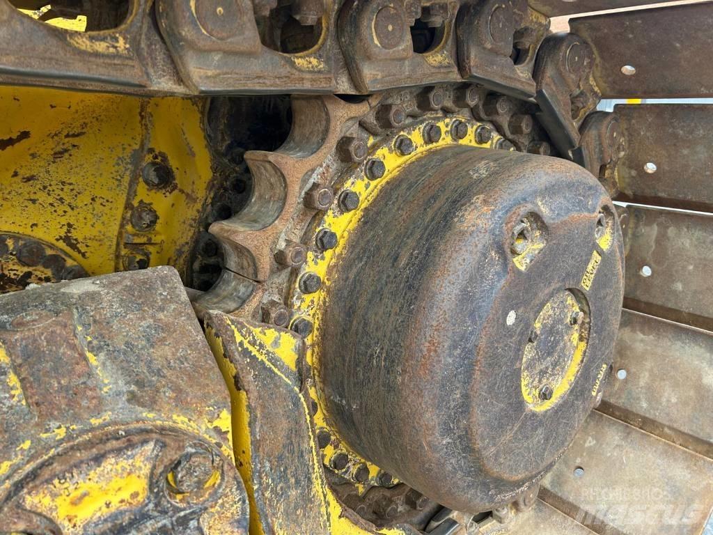 Komatsu D 65 WX-18 Vikšriniai buldozeriai