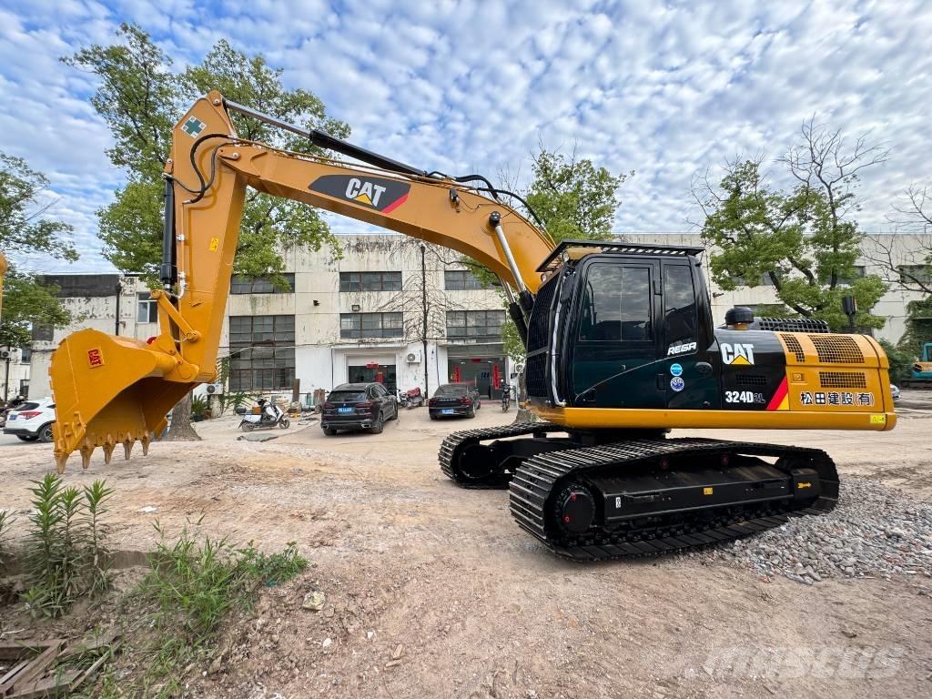 CAT 324 D L Vikšriniai ekskavatoriai