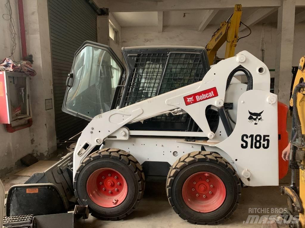 Bobcat S 185 Krautuvai su šoniniu pasukimu