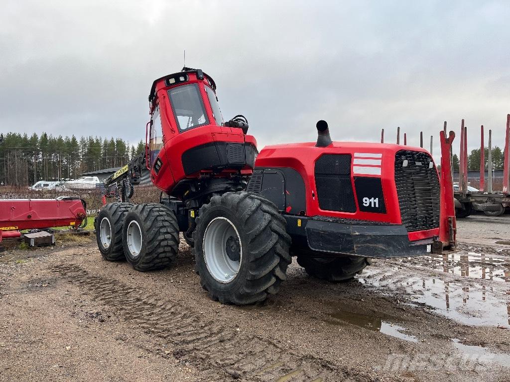 Komatsu 931 Miško technika (Harvesteriai)