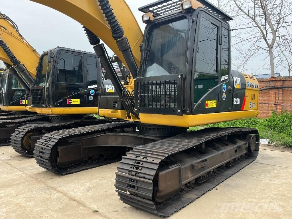 CAT 320 D Vikšriniai ekskavatoriai