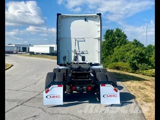 Kenworth T 680 Naudoti vilkikai