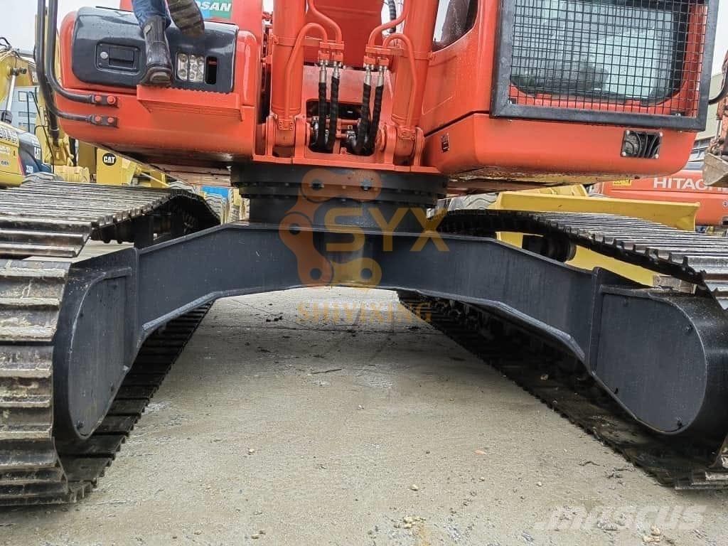 Doosan DX 225 LC Vikšriniai ekskavatoriai