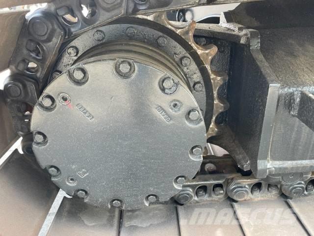 Hitachi ZX 135 UR Vikšriniai ekskavatoriai