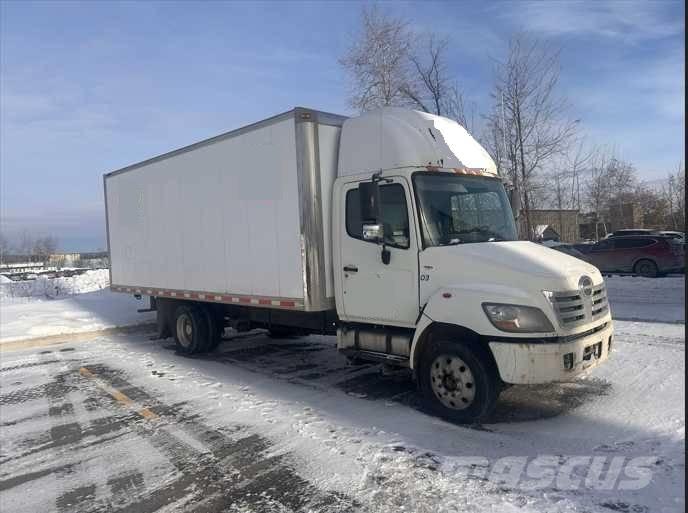 Hino 185 Sunkvežimiai su dengtu kėbulu