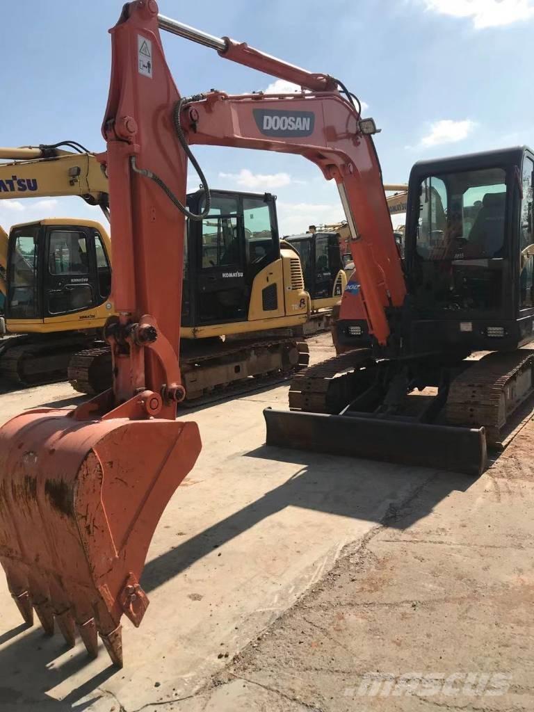 Doosan dx60 Vikšriniai ekskavatoriai