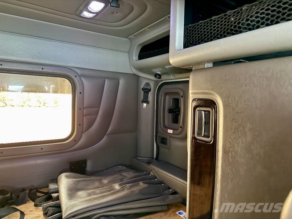 Peterbilt 389 Naudoti vilkikai