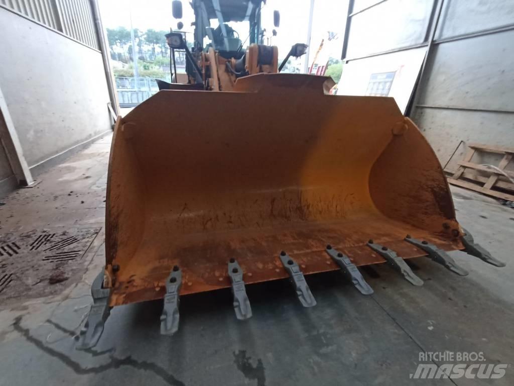 CAT 950 K Naudoti ratiniai krautuvai