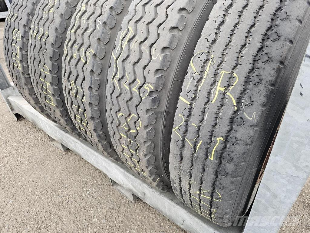 Uniroyal 9 R 22.5 Karkasinės puspriekabės