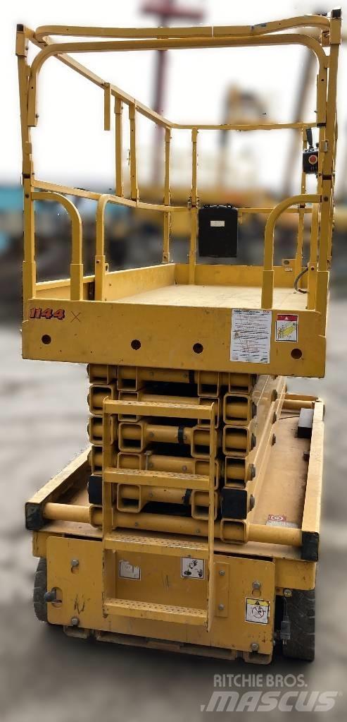 Haulotte Compact 14 Žirkliniai keltuvai