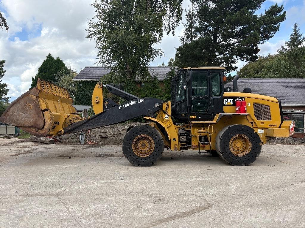 CAT 938 M Naudoti ratiniai krautuvai