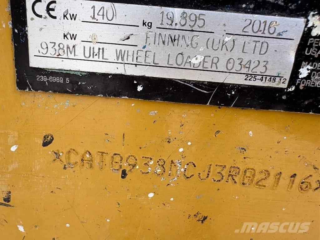 CAT 938 M Naudoti ratiniai krautuvai