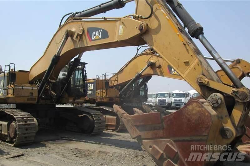 CAT 385C Mini ekskavatoriai < 7 t