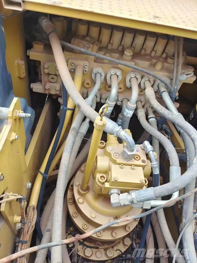 CAT 320 GC Vikšriniai ekskavatoriai