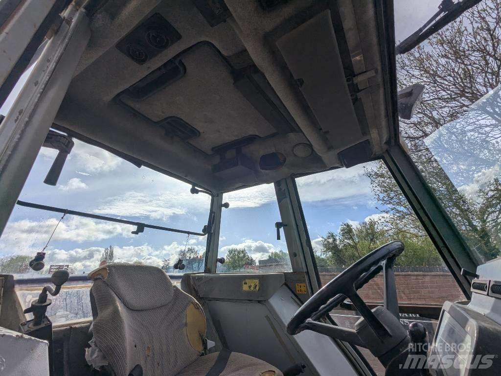 Massey Ferguson 399 Traktoriai