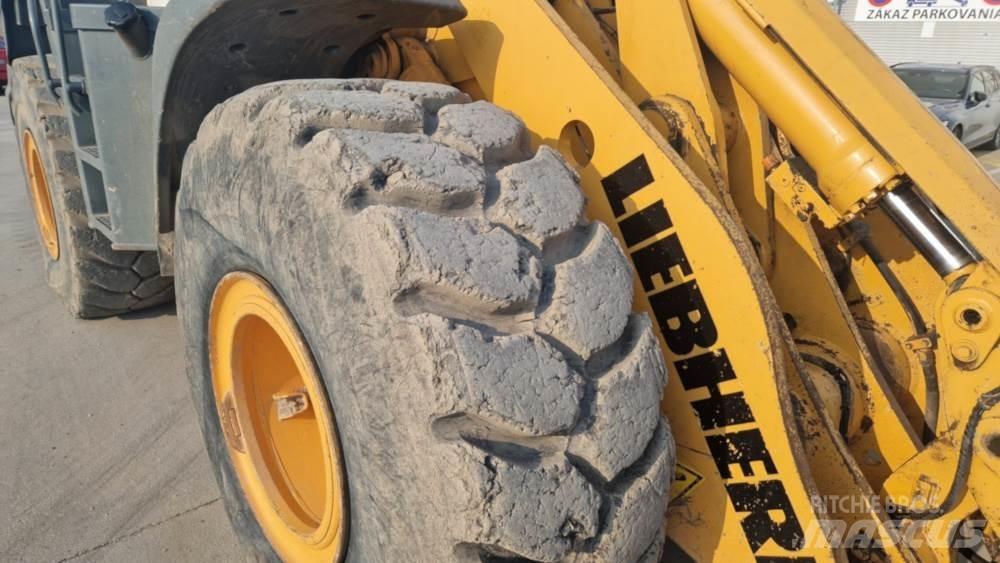 Liebherr 556 Naudoti ratiniai krautuvai