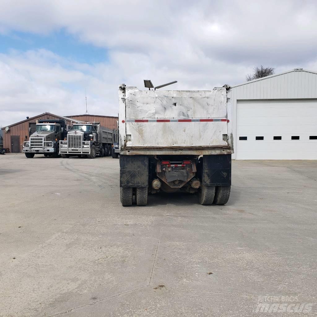 Ford L 9000 Savivarčių priekabų vilkikai