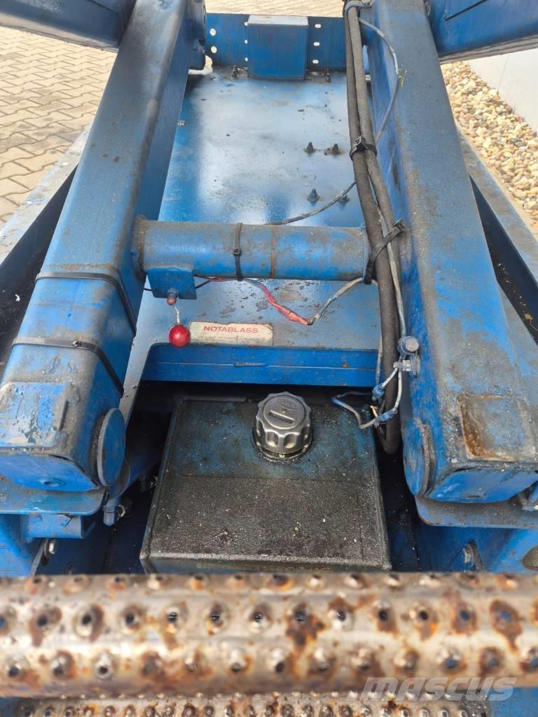 UpRight MX19 Žirkliniai keltuvai