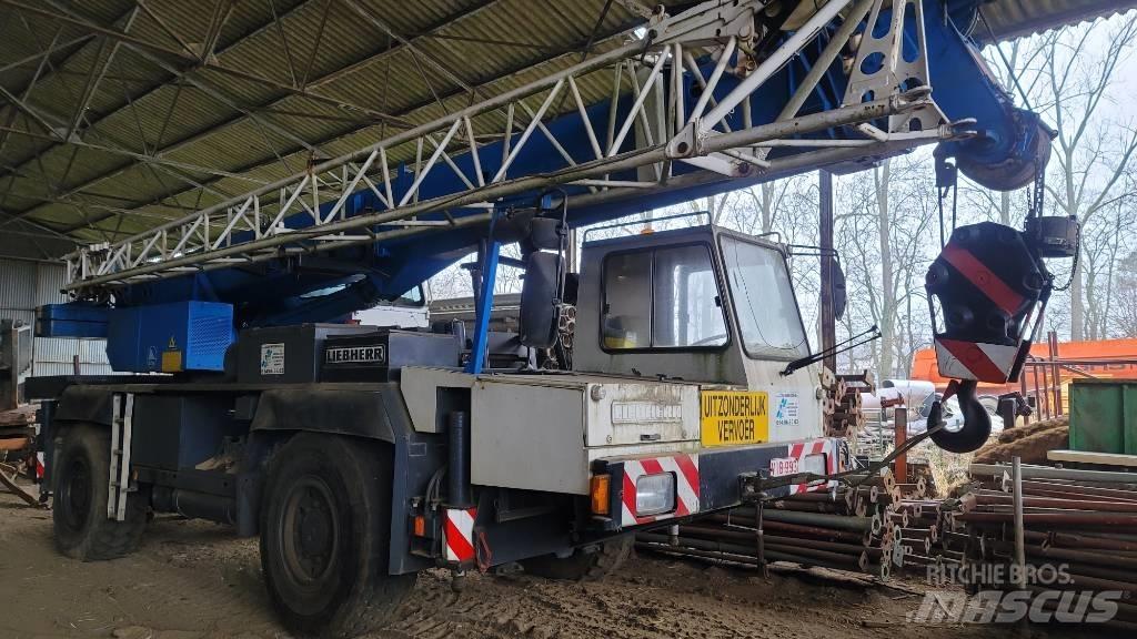 Liebherr LTM 1025 Visureigiai kranai