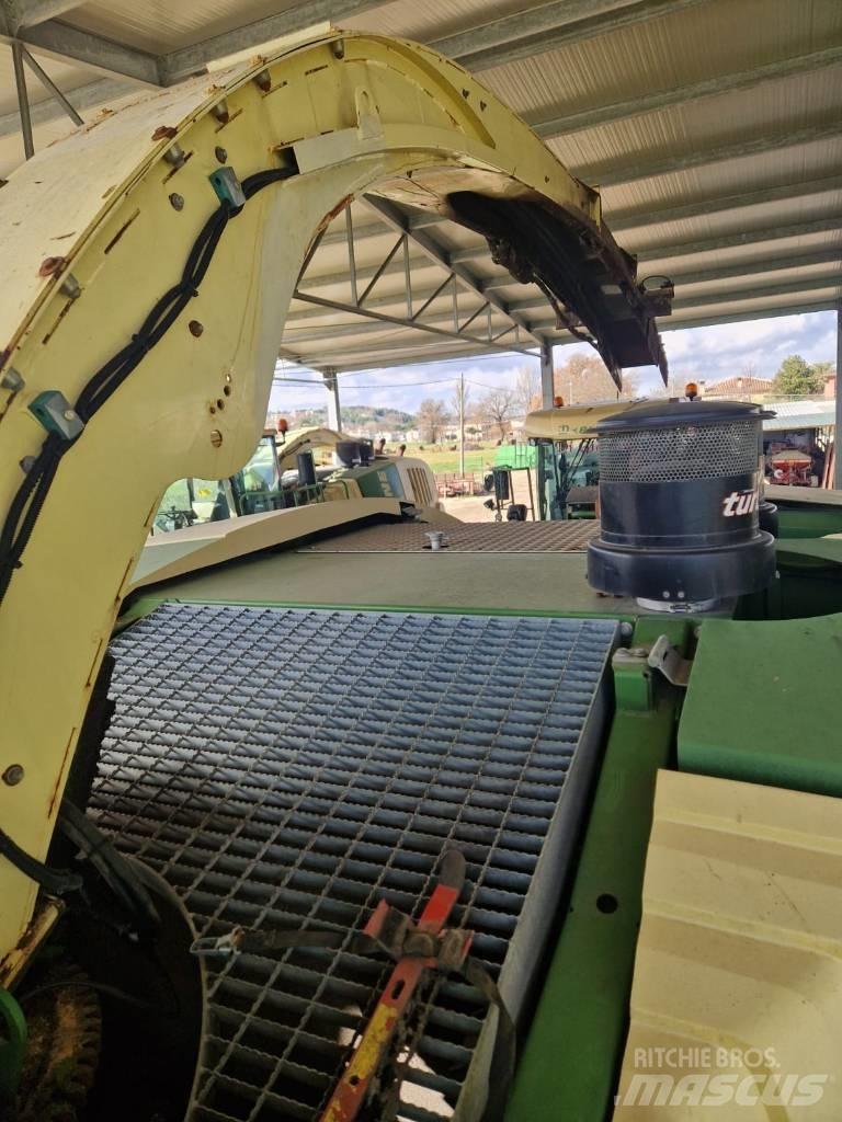 Krone Big X 800 Pašarų ruošimo technika