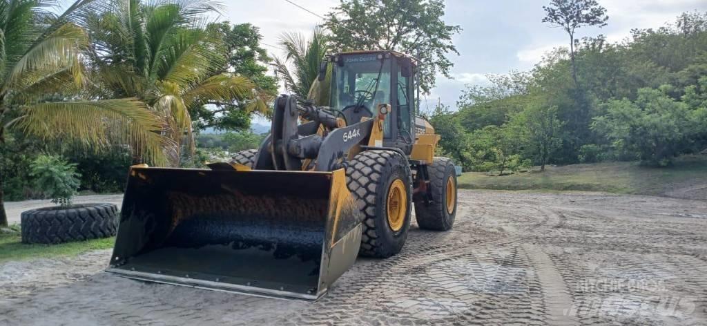 John Deere 644 K Naudoti ratiniai krautuvai