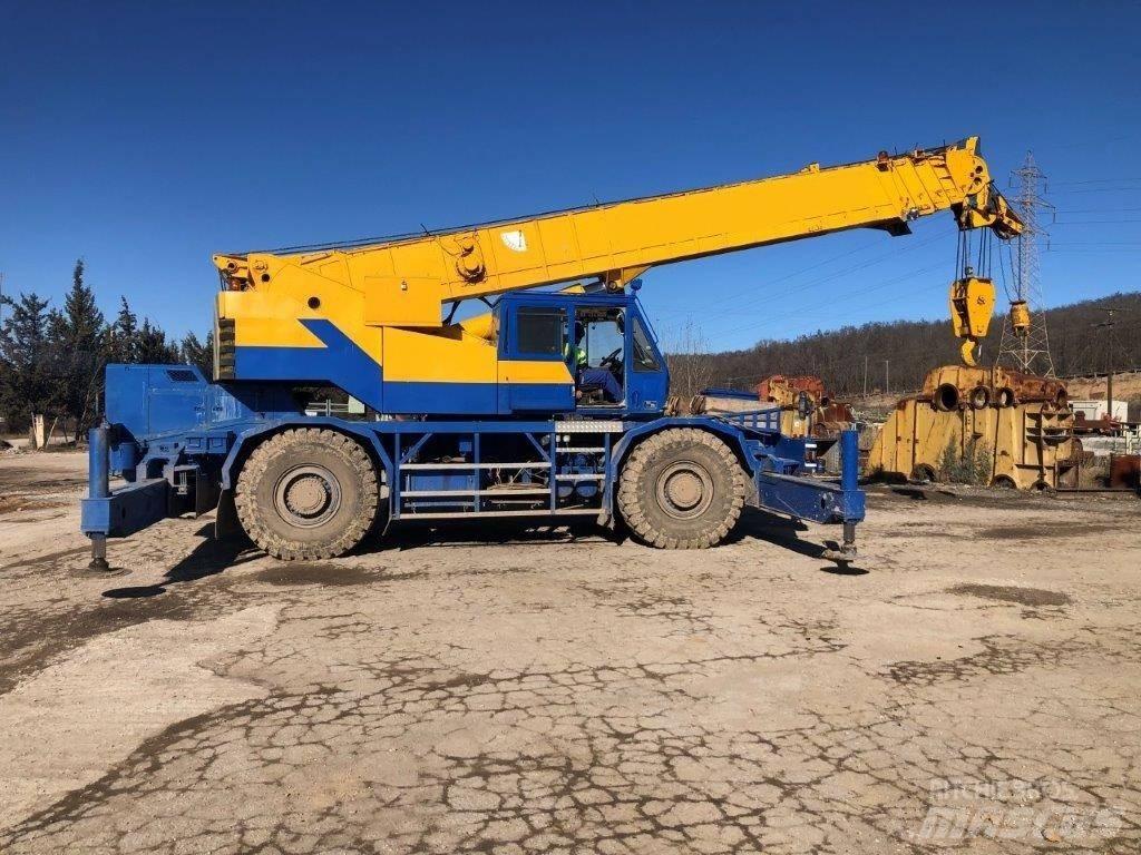 Kobelco RK 450 Neapdoroto reljefo kranai