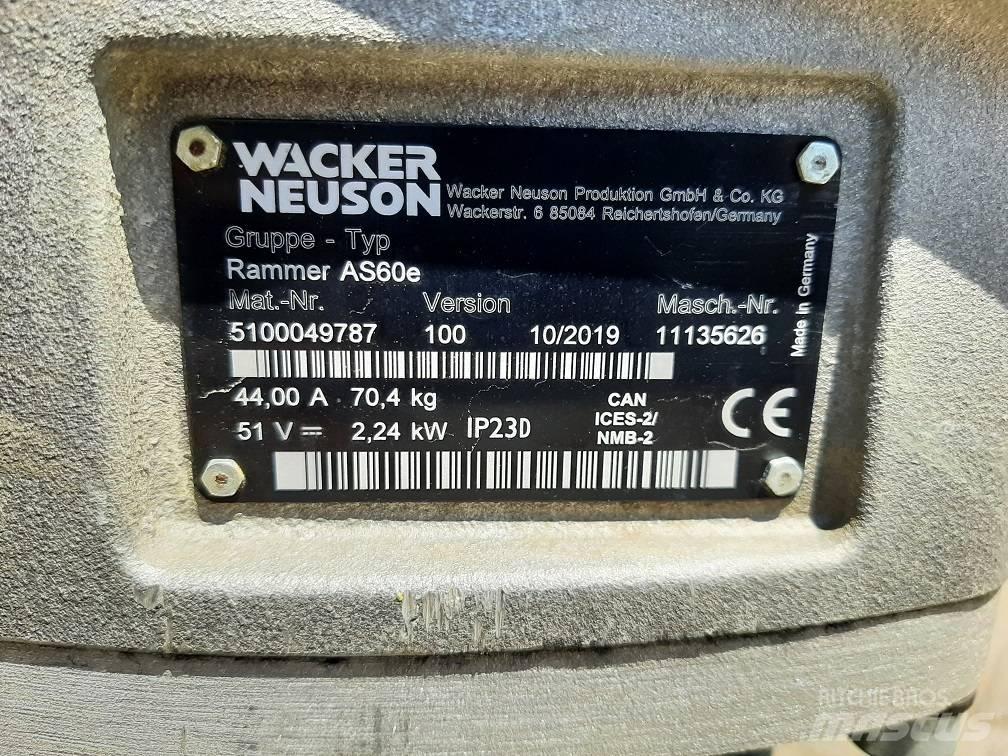 Wacker Neuson AS60e Plūktuvai