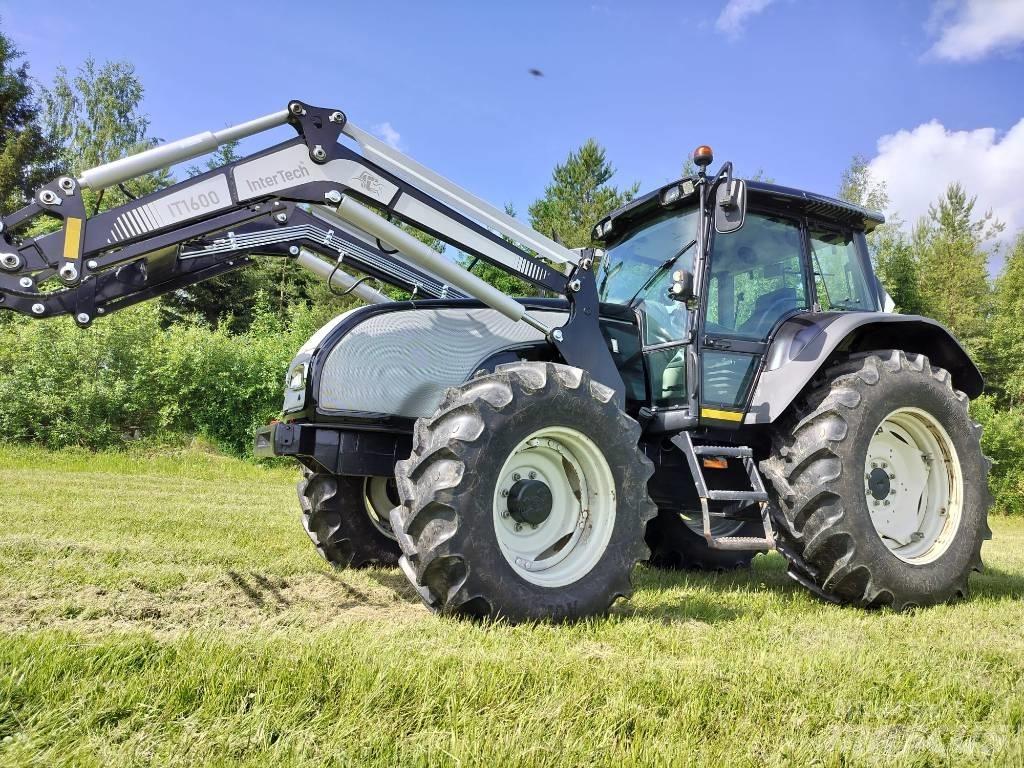 Valtra T120 Hitech Traktoriai