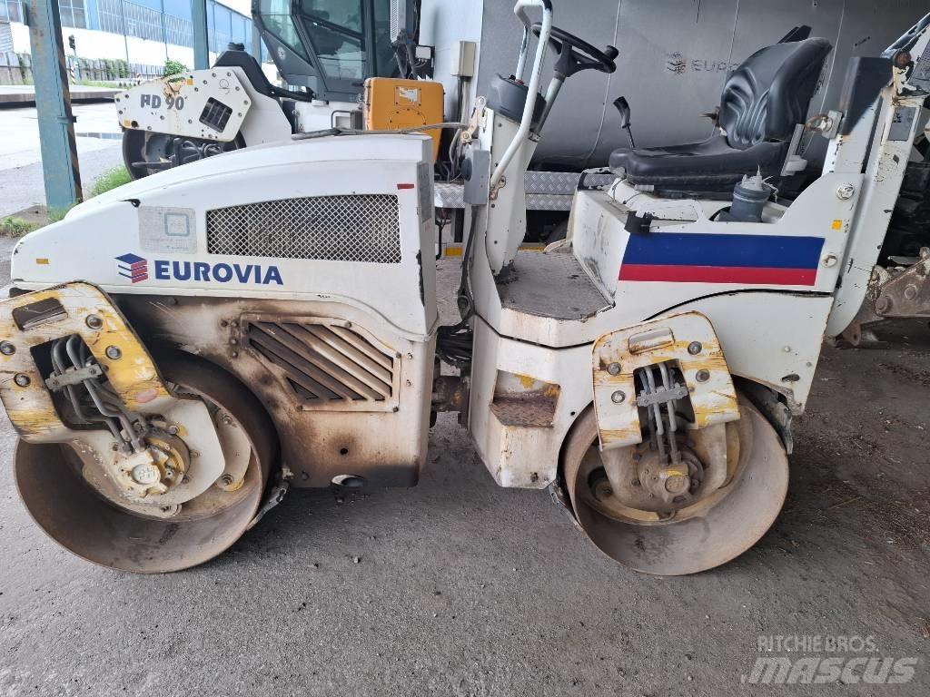 Bomag BW 120 AD-4 Porinių būgnų volai