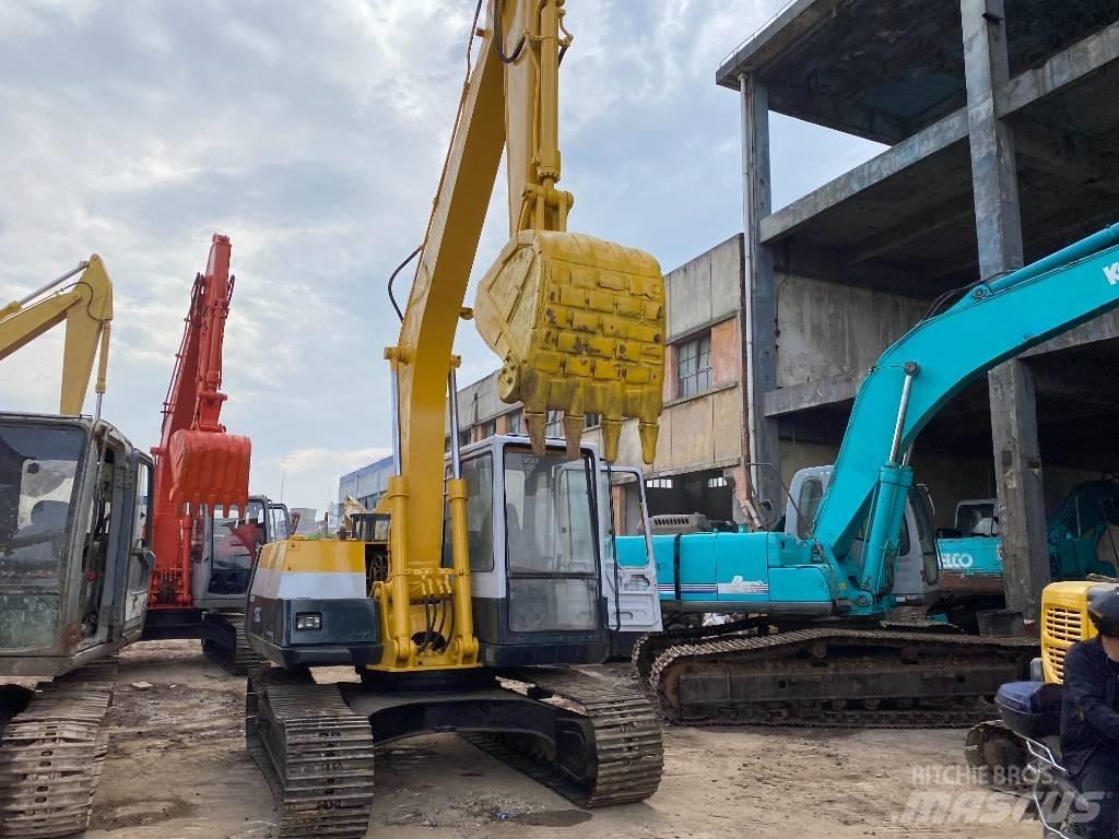 Komatsu PC 120-5 Vikšriniai ekskavatoriai