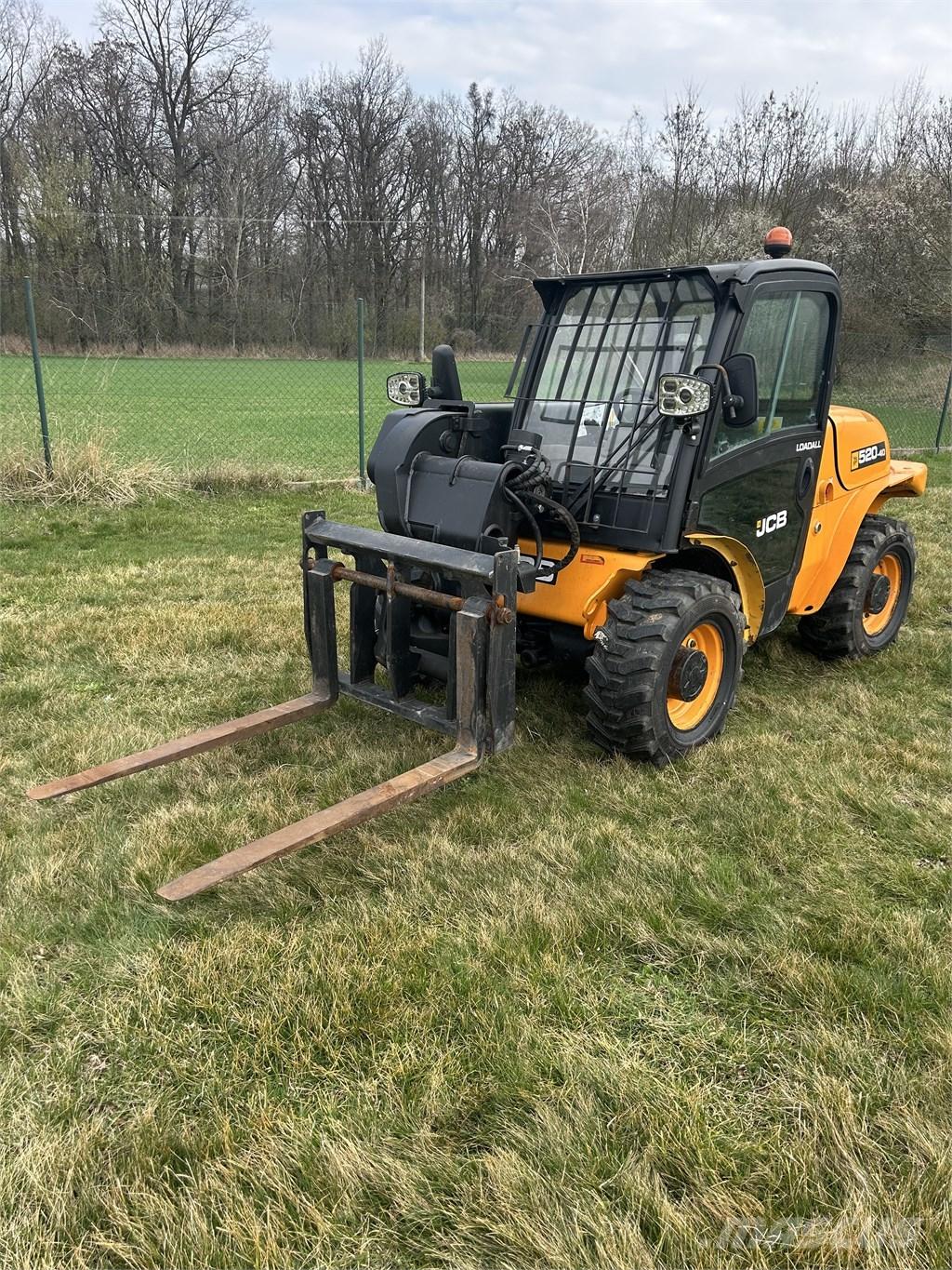 JCB 520-40 Teleskopiniai krautuvai