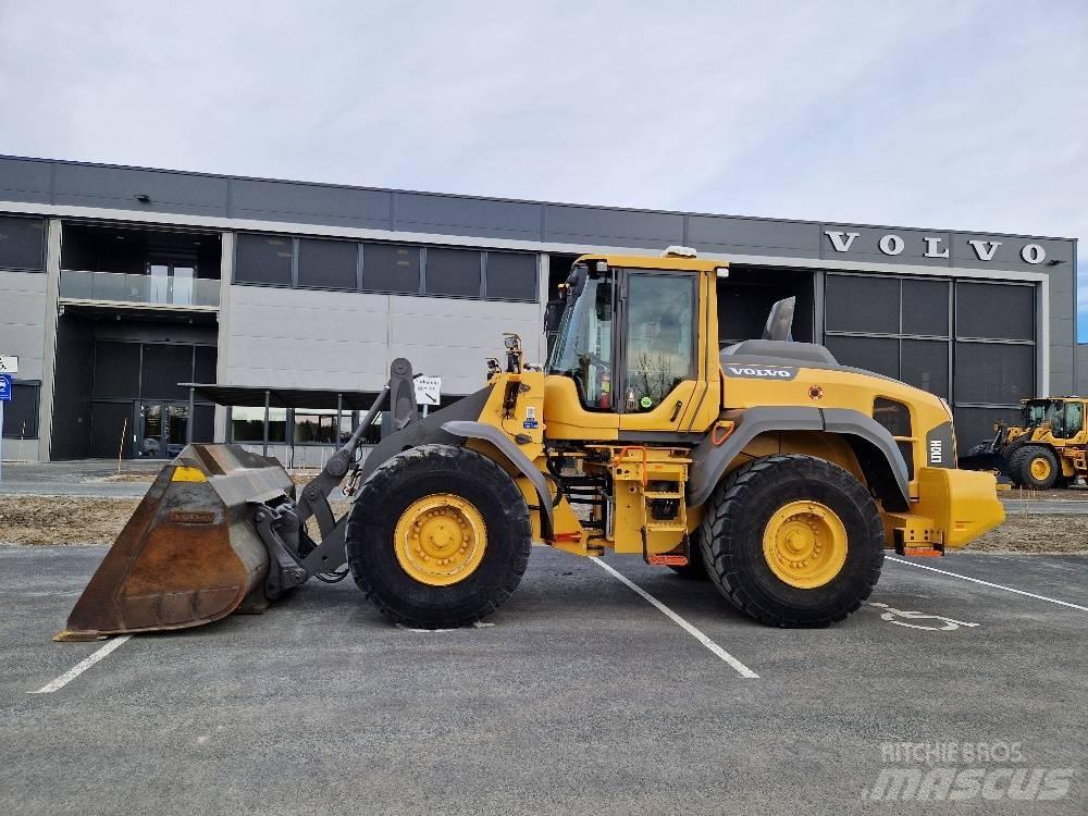 Volvo L110H Naudoti ratiniai krautuvai