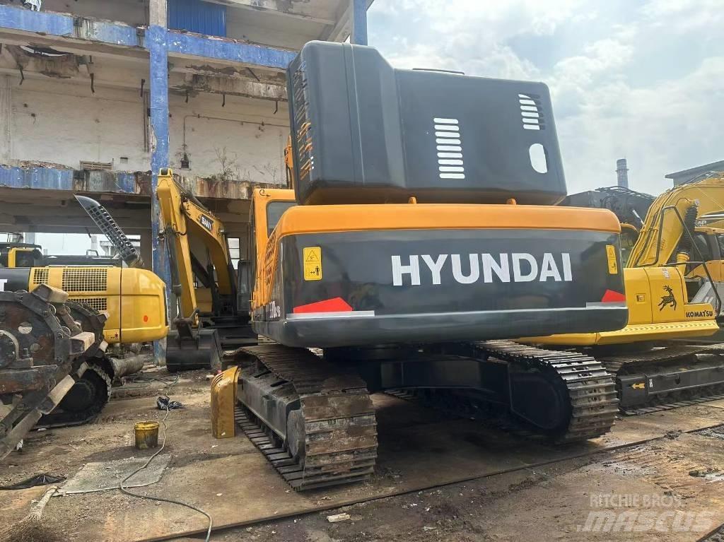 Hyundai 330-9S Vikšriniai ekskavatoriai