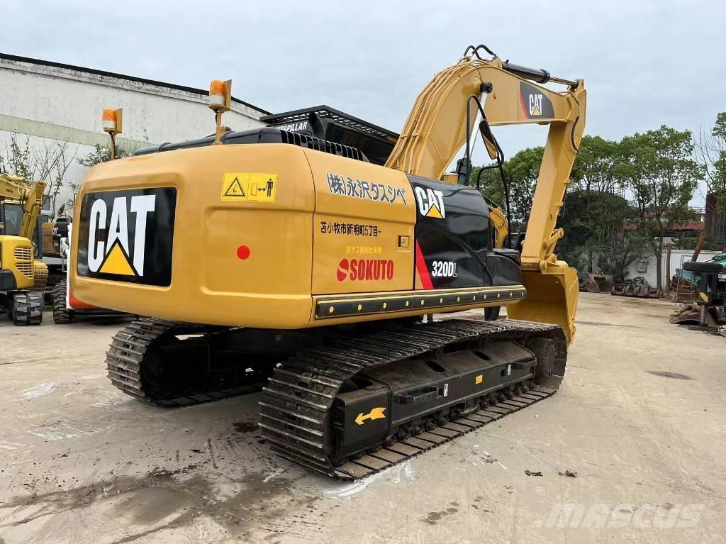 CAT 320 D L Vikšriniai ekskavatoriai