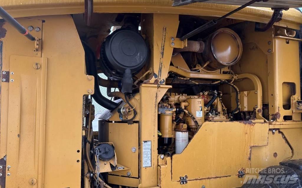 CAT 938 K Naudoti ratiniai krautuvai
