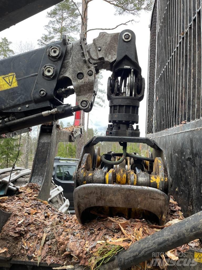 Komatsu 895 Naudoti miškovežiai (Forvarderiai)