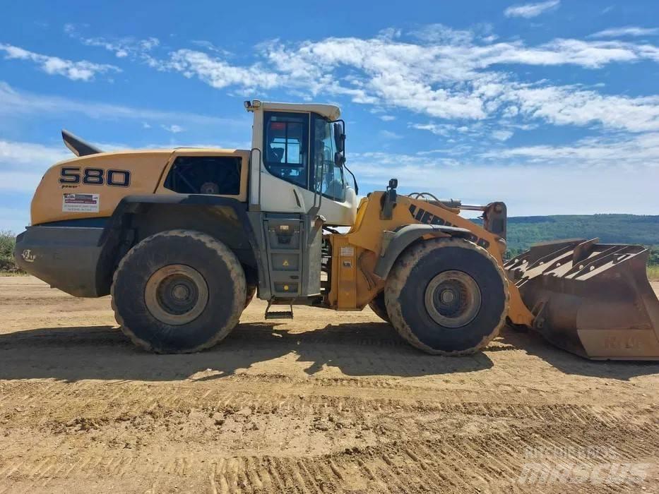 Liebherr L 580 Naudoti ratiniai krautuvai
