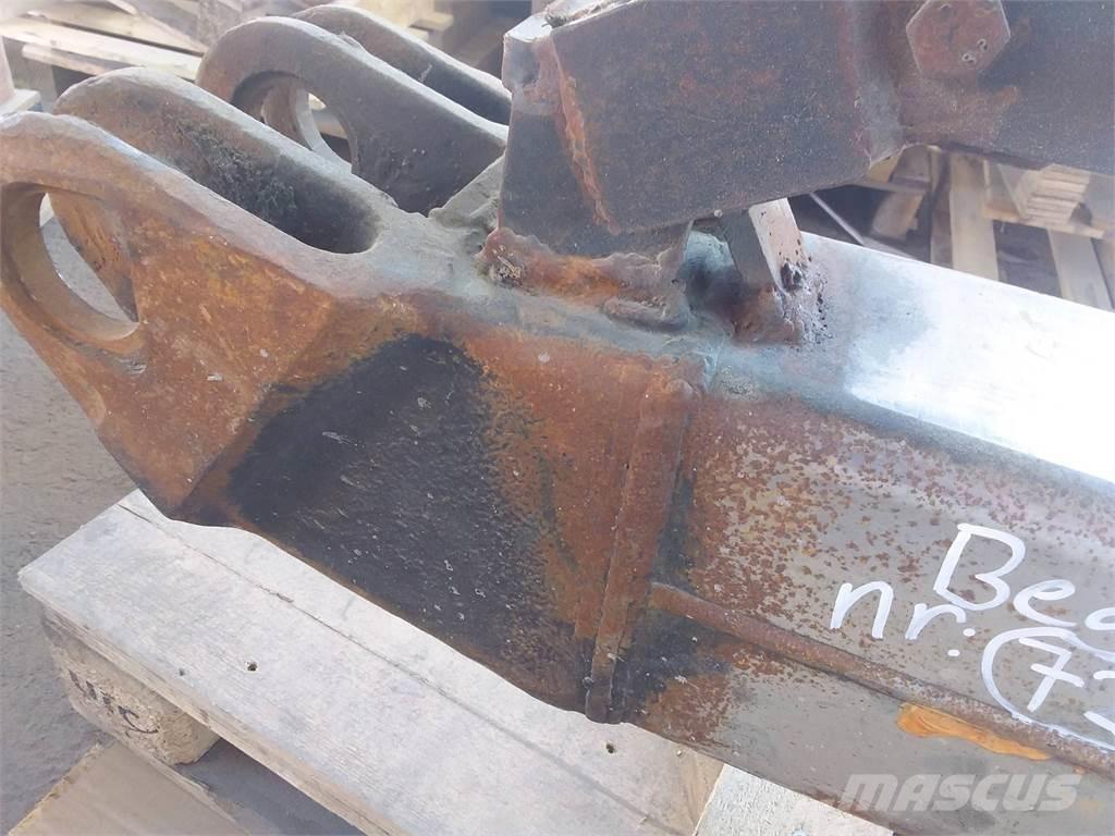 John Deere Ch7 Medžių kirtimo mašinų kranai
