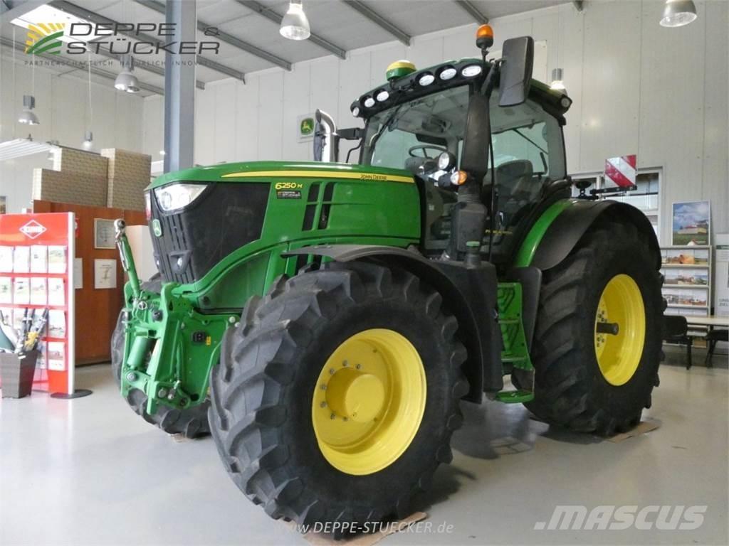 John Deere 6250R Traktoriai