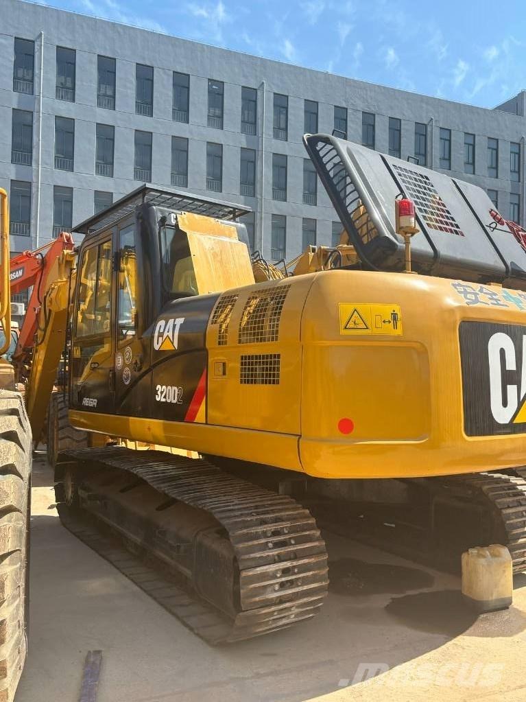 CAT 320D Vikšriniai ekskavatoriai