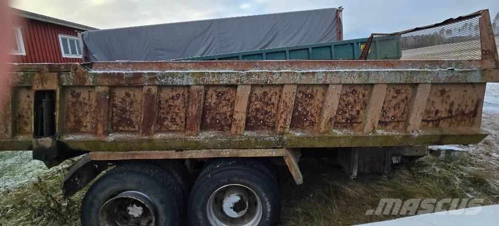 RKP Omavalmiste Savivartės priekabos