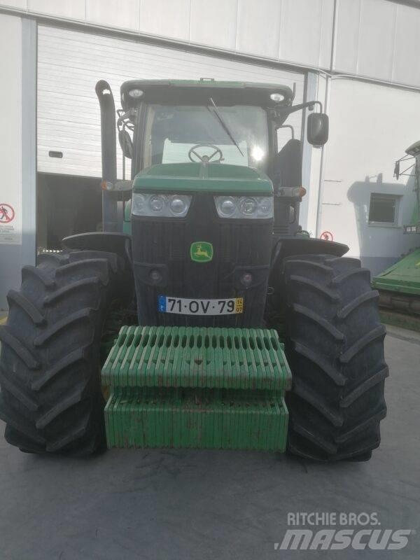John Deere 7230 R Traktoriai