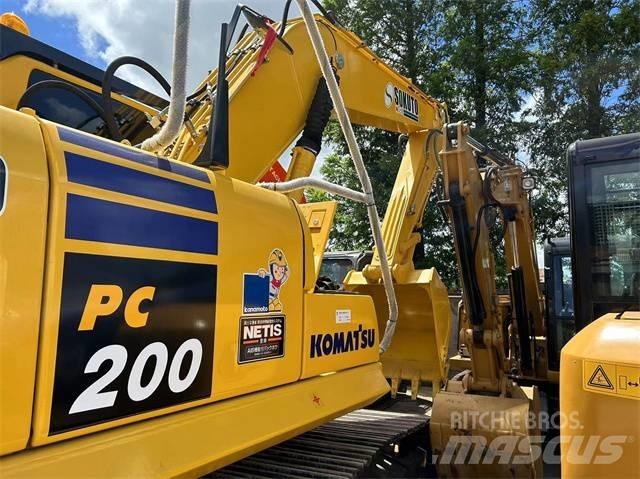 Komatsu PC 200-8 Vikšriniai ekskavatoriai