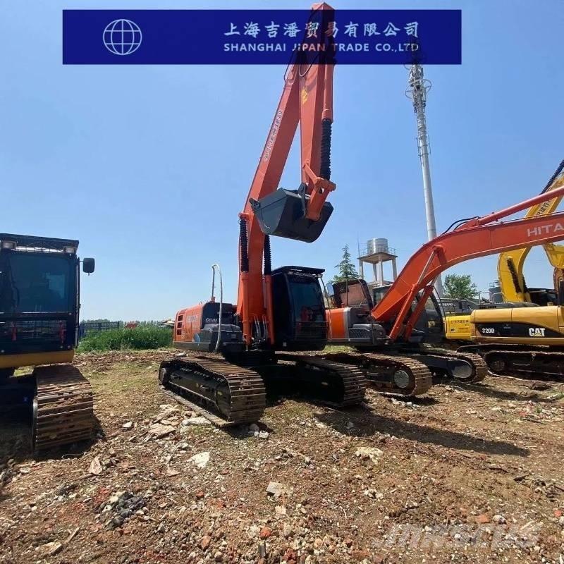 Hitachi ZX 210 Vikšriniai ekskavatoriai
