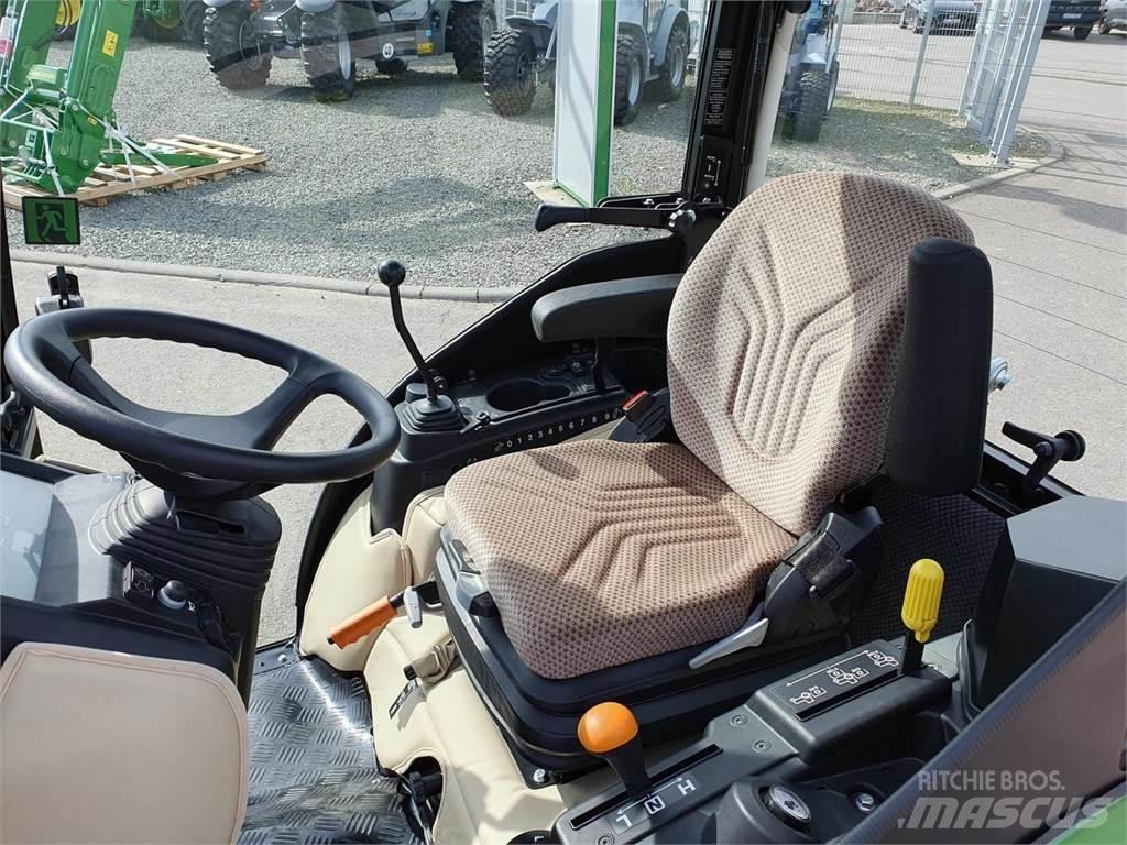 John Deere 2026R Naudoti kompaktiški traktoriai