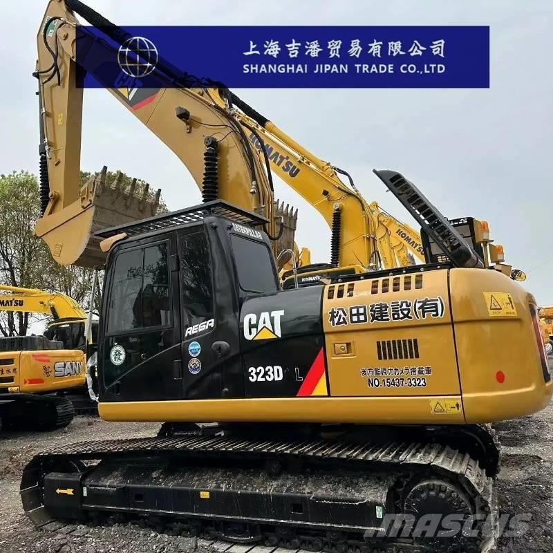 CAT 323 D Vikšriniai ekskavatoriai