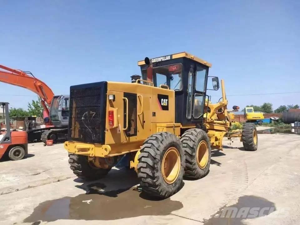 CAT 140K Greideriai