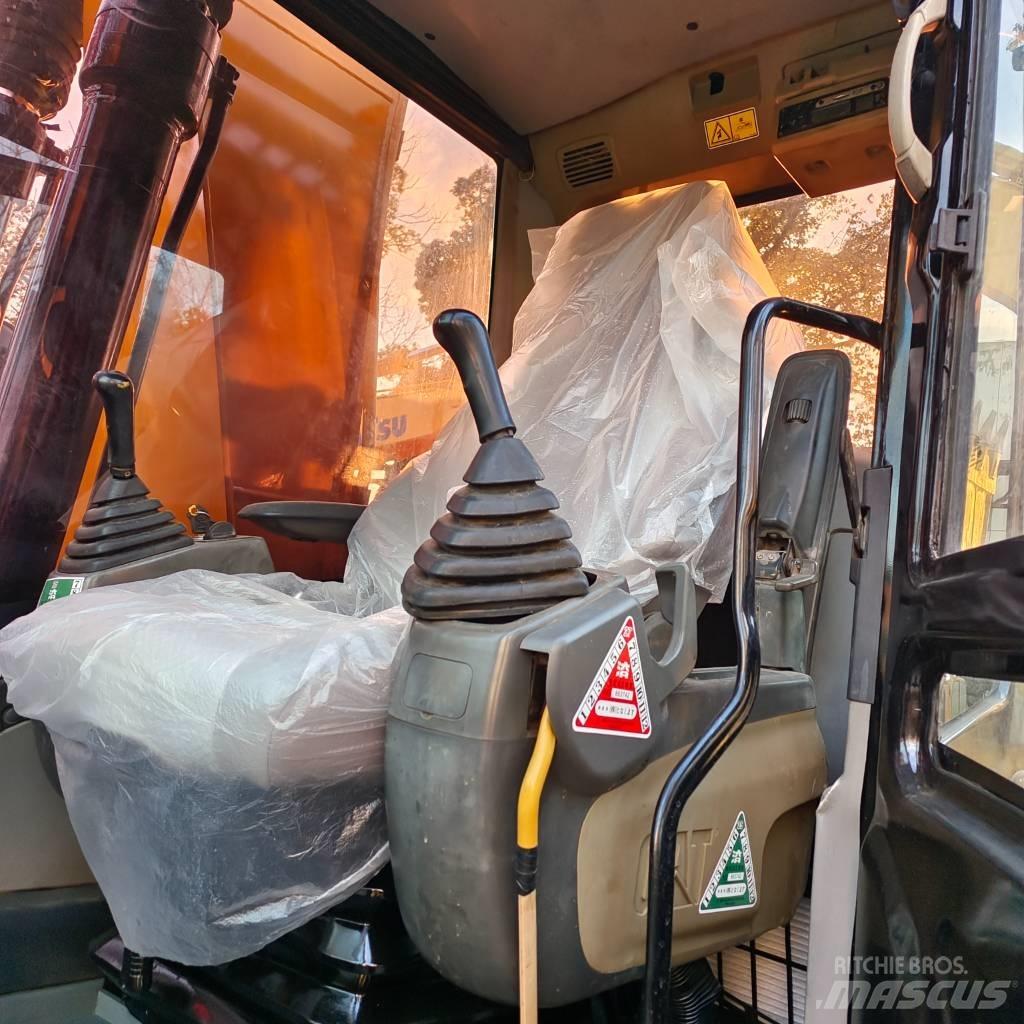 CAT 320 D Vikšriniai ekskavatoriai