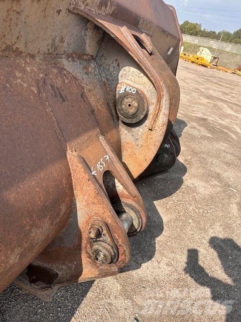 Volvo L 220 E BUCKET Kaušai