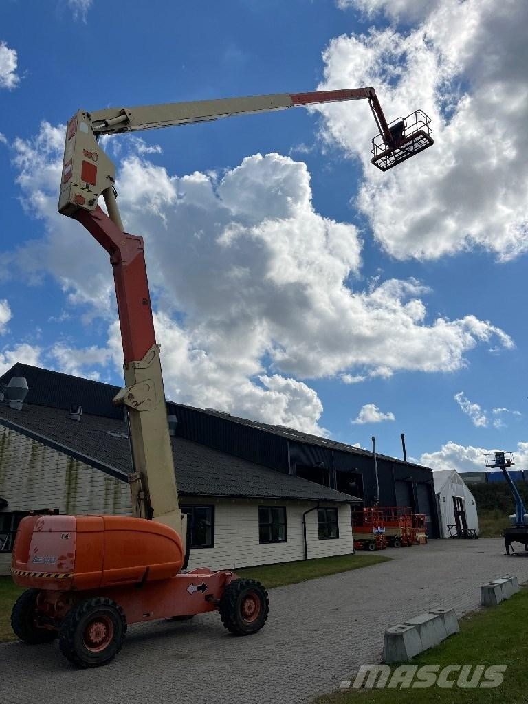 JLG 800 AJ Alkūniniai keltuvai